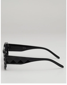 Detail shot of black sunglasses with textured diamond pattern on the temples, model WF1282