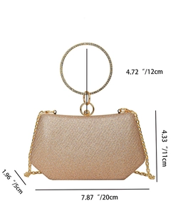 Tableau de dimensions pour pochette dorée à paillettes avec poignée anneau et chaîne