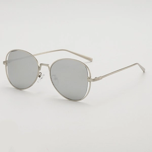 Retro round metal sunglasses with silver mirrored lenses and double bridge design
