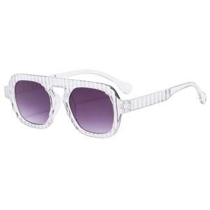 Lunettes aviateur modernes avec monture transparente nervurée et verres dégradés violets