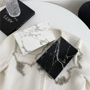 Women Marble Texture Box Clutch Bag Hard Shell PU Evening Crossbody Purse With Silver Metal Chain Minimalist Fashion
