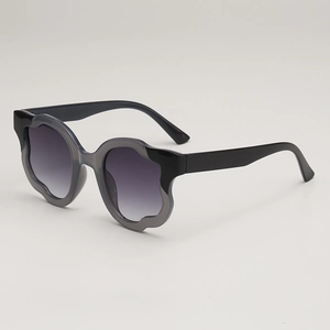 Scalloped Irregular Sunglasses PC Frame AC Gradient Lens UV Protection Fashion Trendy Party Eyewear For Women Men