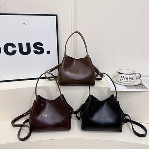 Women Bucket Bag PU Leather Solid Color Fashion Letter Embossed Retro Handbag Crossbody Shoulder Purse