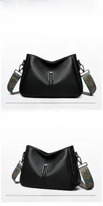 Vue détaillée du sac en cuir noir grainé avec bandoulière de style bohème
