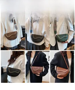 Vues détaillées des sacs selle en cuir avec des bandoulières larges brodées vintage