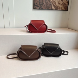 Vintage PU Leather Crossbody Bag Contrast Stitching Oval Shoulder Purse For Women Retro Niche Fashion Chic