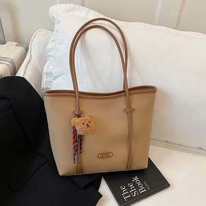 Retro khaki tote bag with litchi texture and cute bear pendant for daily wear