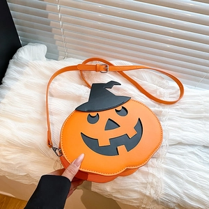 Creative pumpkin shaped Halloween crossbody bag with black wizard hat for women