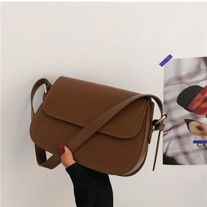 Minimalist Crossbody Bag PU Leather Retro Flap Shoulder Handbag Daily Commute Vintage Style Women Small Square Satchel