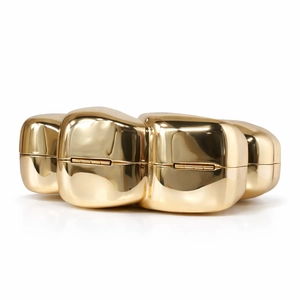 Elegante goldene halbkreisförmige Abendtasche aus Metall mit glänzender Spiegelfläche