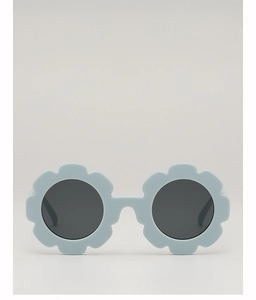 Détail des lunettes de soleil enfant en forme de tournesol bleu clair avec verres gris