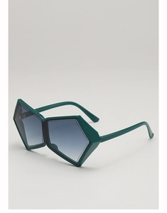 Détail des lunettes de soleil géométriques oversize avec monture en acétate vert foncé