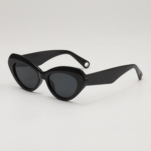 Retro Cat Eye Sunglasses UV400 Protection Thick PC Frame AC Lens Vintage Small Frame Trendy Sun Glasses