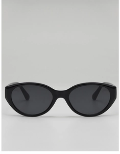 Vue de face des petites lunettes de soleil noires vintage ovales avec branches larges