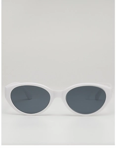 Vue frontale de lunettes de soleil œil de chat blanches rétro avec verres foncés