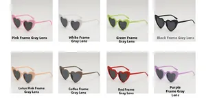 Grille détaillée de lunettes de soleil coeur pour enfants en huit couleurs de monture