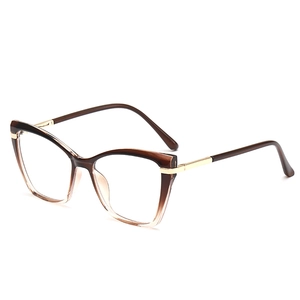 Fashion cat-eye anti-blue light glasses with brown gradient frames and gold metal temples
