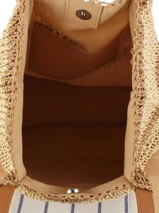 Straw woven tote bag featuring a spacious interior with leather handles and magnetic closure