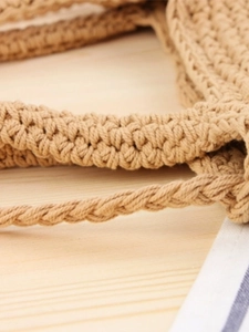 Sac à bandoulière tissé bohème fait main avec poignée spirale et texture en tricot