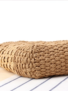 Minimalist straw shoulder bag with vintage paper rope weaving pattern for women