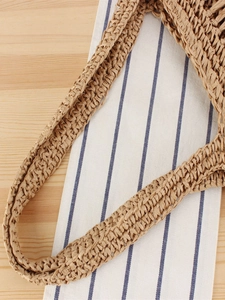 Handgewebte Strohschultertasche mit langen Quasten und großem Fassungsvermögen für Strand