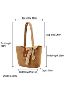 Grand sac de plage tressé avec rabat en cuir fermoir perle et nœud en dentelle