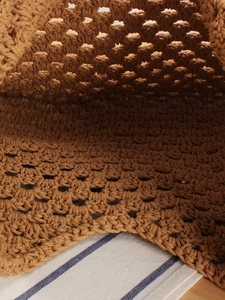 Sac cabas évidé en corde de coton tressé marron caramel pour la plage et le quotidien