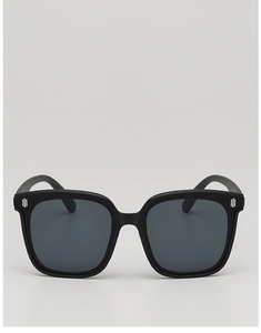 Detailed front view of matte black square children sunglasses with silver vertical accents