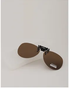 Polarized brown clip-on sunglasses with case and reinforced TAC lens detail