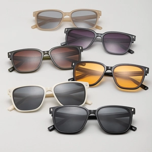 Lunettes De Soleil Carrées Grand Cadre Protection UV400 Décor De Rivets Punk Hip Hop Mode Pour Hommes Femmes