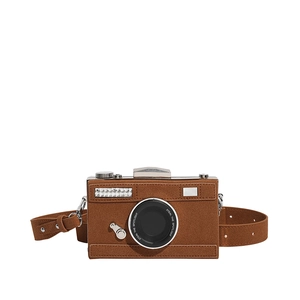 Sac bandoulière rétro en forme d'appareil photo marron avec détails métalliques