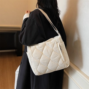 Quilted puffer shoulder bag with large capacity and hexagonal stitching for women