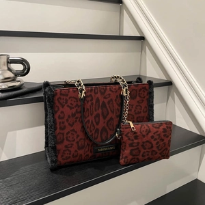 Borsa Tote in Ecopelliccia con Stampa Leopardata e Pochette Borsa a Spalla con Catena Vintage Grande Capacità in Nylon PU