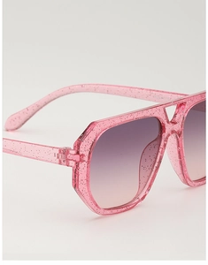 Close-up of pink glitter pilot kids sunglasses with gradient purple lenses and resin frame