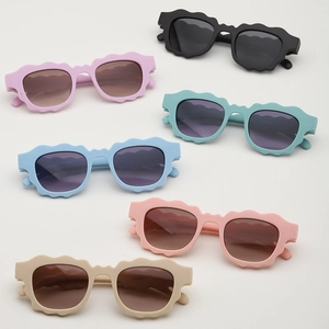 Kids Sunglasses Scalloped Wave PC Frame AC Gradient Lens UV400 Retro Fashion Eyewear For Boys Girls Children
