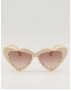 Vorderansicht der herzförmigen cremefarbenen Kindersonnenbrille mit rosa Verlaufsgläsern