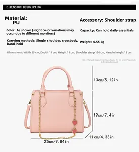 Dimensions du sac fourre-tout rose en PU avec chaîne dorée, indiquant la taille 25x11x19 cm