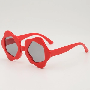Lunettes de soleil pour enfants en forme de fleur rouge avec verres de protection