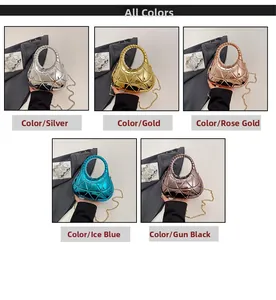 Pochette de soirée géométrique en métal disponible en argent, or, bleu et noir brillant