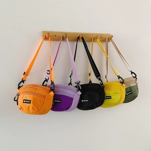 Sac Bandoulière De Sport En Tissu Oxford Imperméable Plusieurs Poches Sac De Poitrine Extérieur Sac Taille Casual Unisex