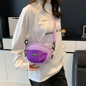 Sac bandoulière de sport bicolore violet en tissu Oxford avec sangle et zips réglables