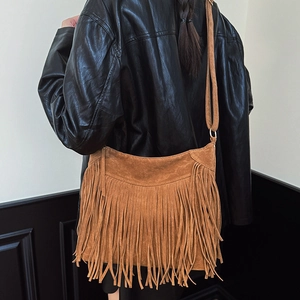 Vintage Suede Fringe Shoulder Bag Bohemian Tassel Crossbody Bag Large Capacity Retro Handbag For Women