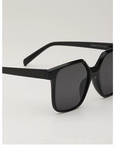 Close-up of black square sunglasses frame showing hinge detail and size KD98096 C4