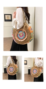 Détail de motifs floraux mandalas au crochet colorés sur un sac de plage en paille tissée