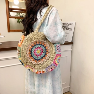 Sac bandoulière rond en paille avec motif mandala au crochet coloré pour femme