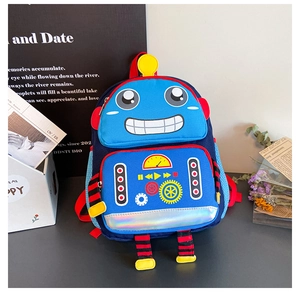 Détail du sac à dos robot avec motifs d'engrenages mécaniques et couleurs bleues vives