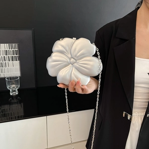 Silver flower shaped acrylic clutch evening bag with metal chain strap for women