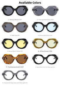 Grille détaillée montrant neuf paires de lunettes de soleil vintage aux couleurs variées