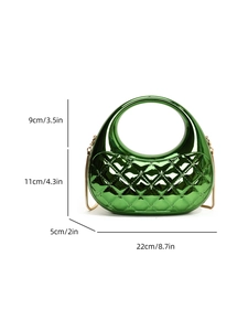 Detailed size chart of a green quilted acrylic box clutch with metal chain and dimensions