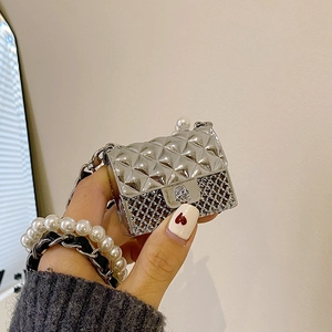Quilted Crossbody Bag Metal Artificial Pearl Leather Interwoven Chain Strap Rose Buckle Small Luxury Party Purse
